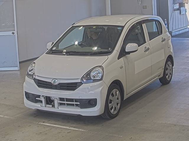 1071 DAIHATSU MIRA E S LA300S 2016 г. (ARAI Oyama)